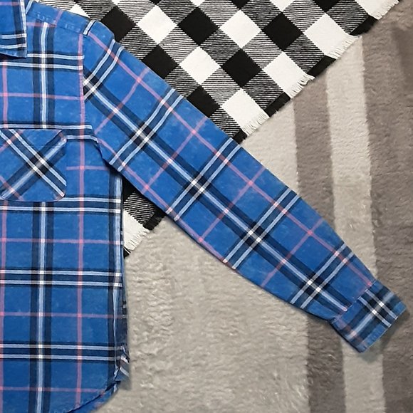 ❄️ XS | AEO| Long Sleeved Button Down Shirt - Picture 5 of 11